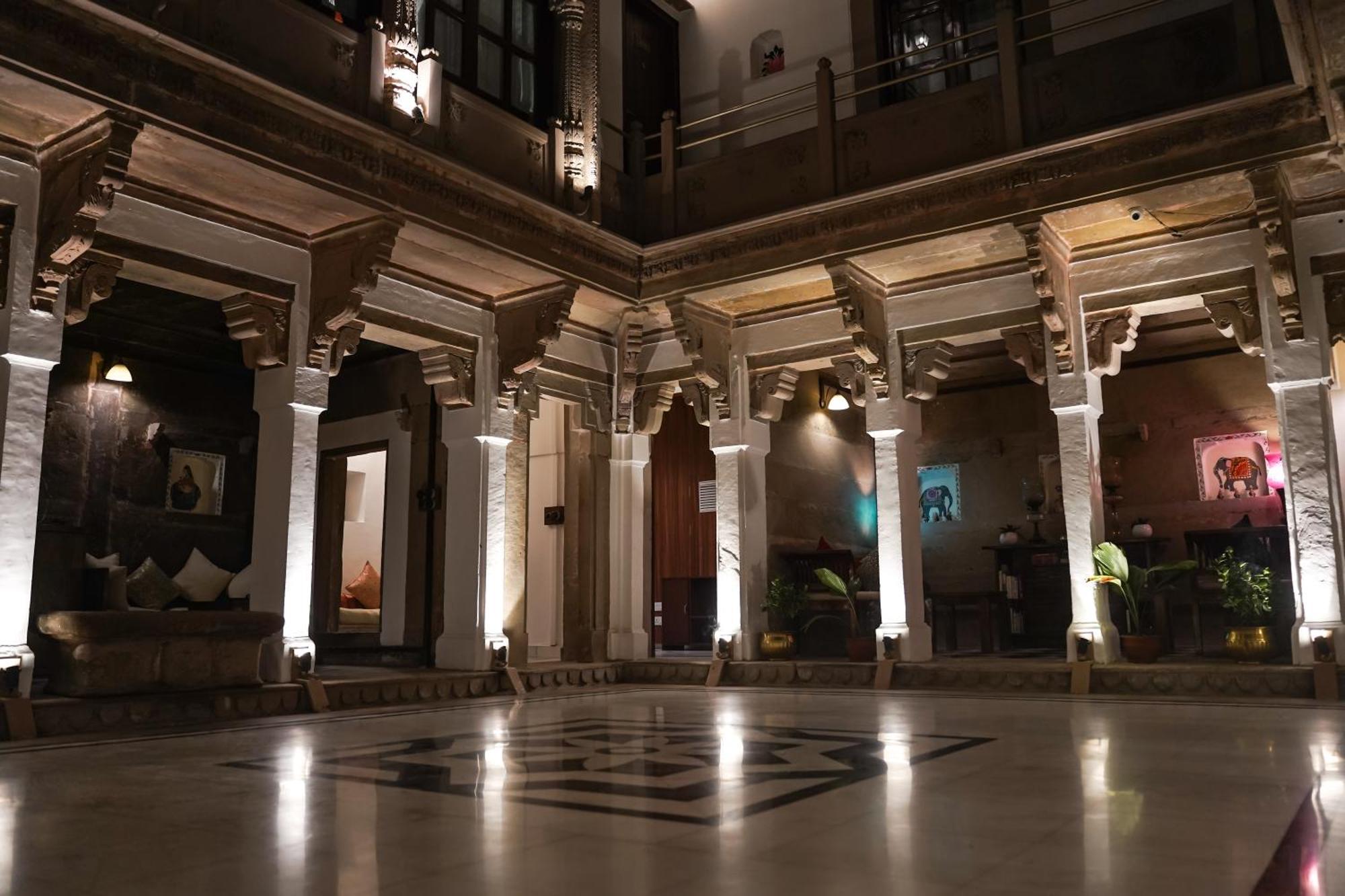 Hotel Guleria Kothi At Ganges Waranasi Zewnętrze zdjęcie