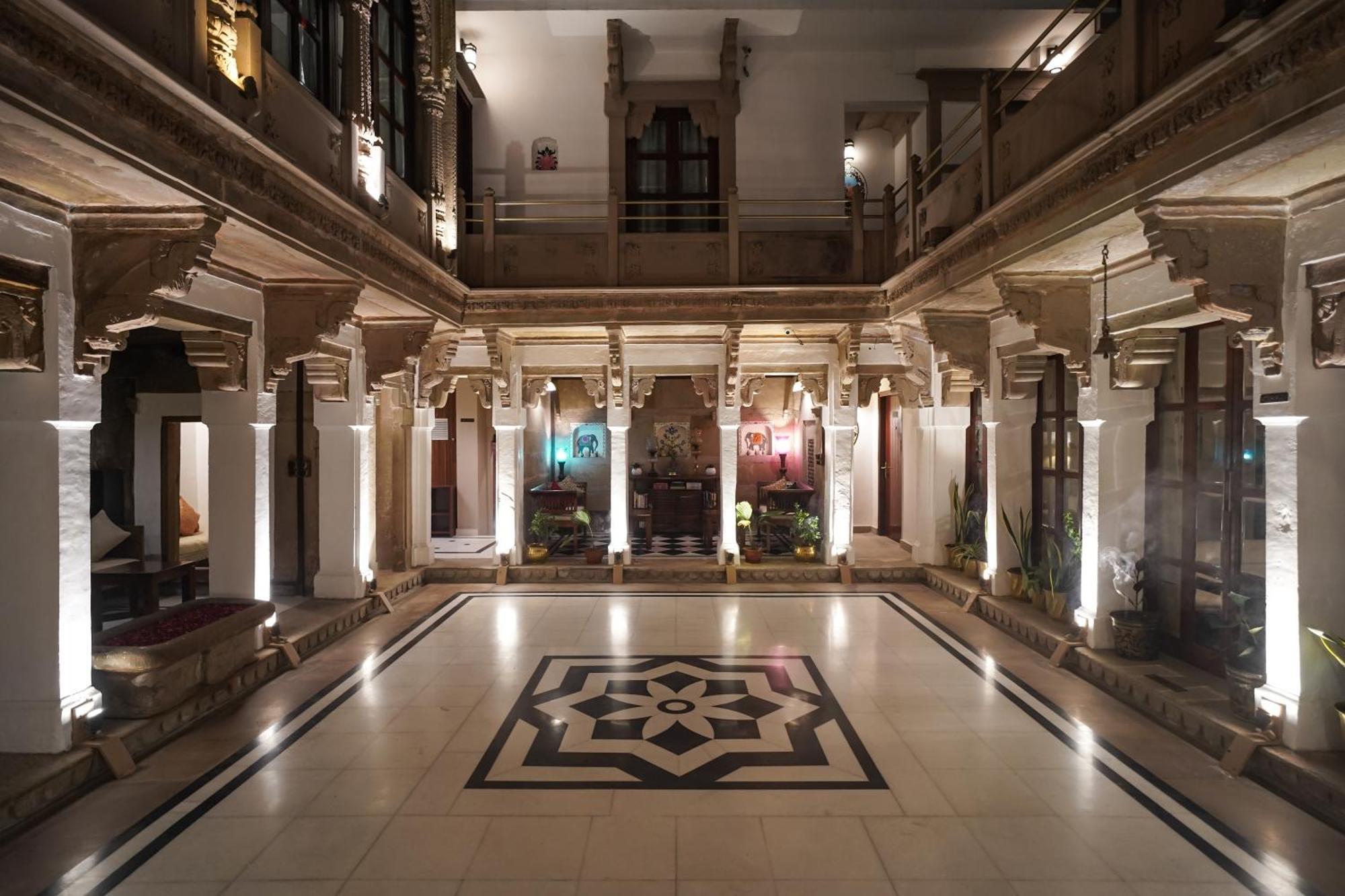 Hotel Guleria Kothi At Ganges Waranasi Zewnętrze zdjęcie