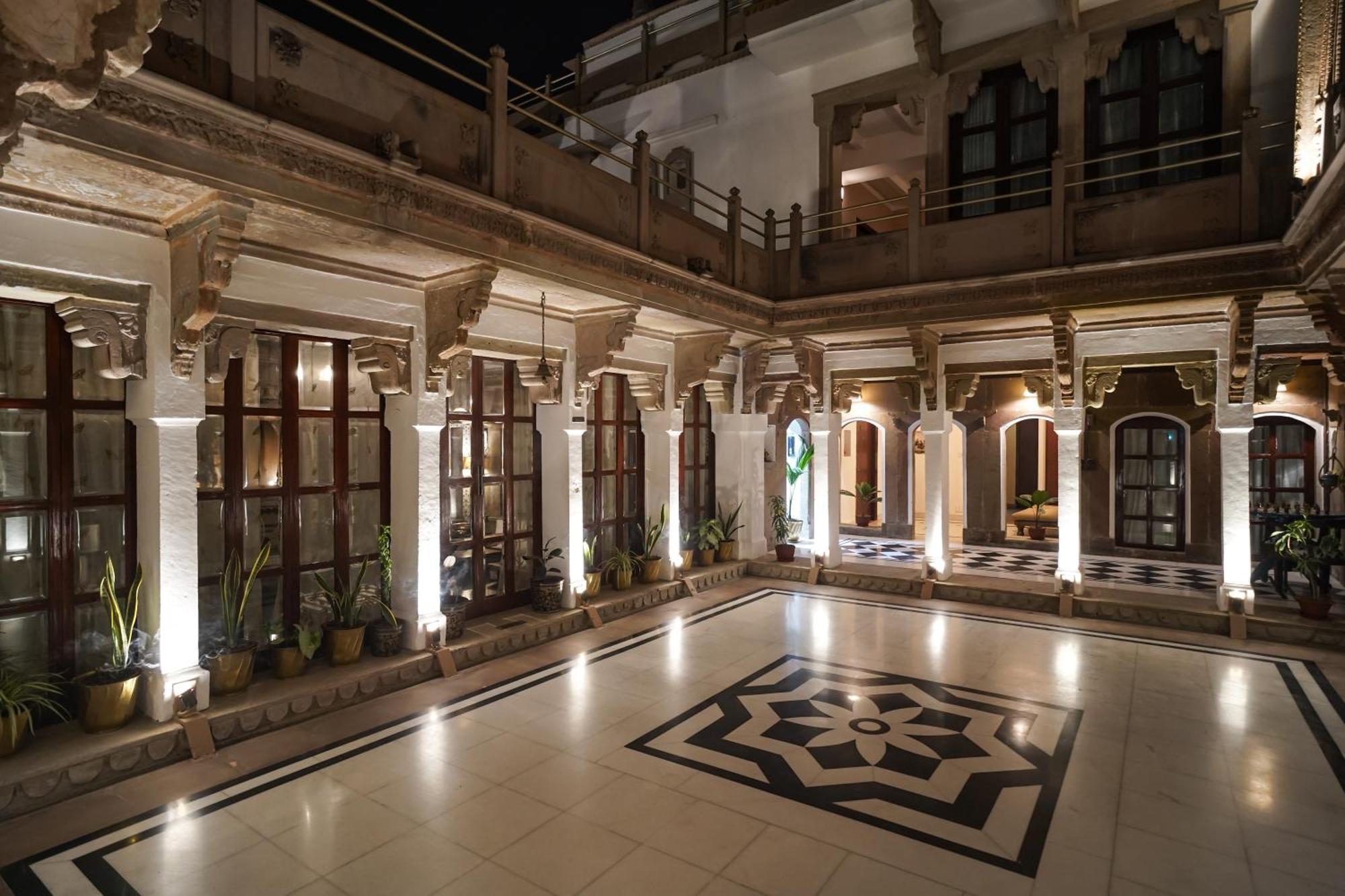 Hotel Guleria Kothi At Ganges Waranasi Zewnętrze zdjęcie