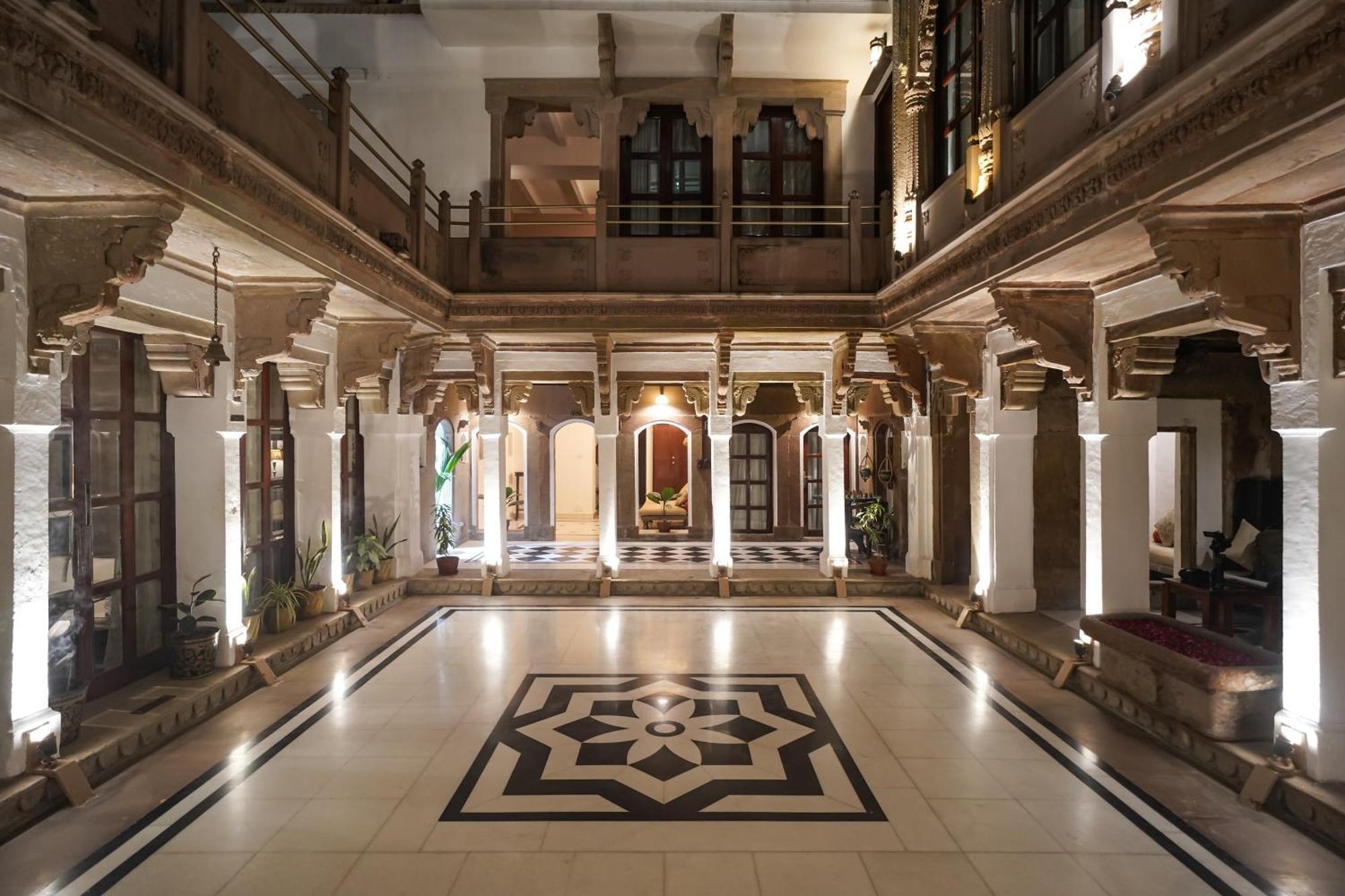 Hotel Guleria Kothi At Ganges Waranasi Zewnętrze zdjęcie